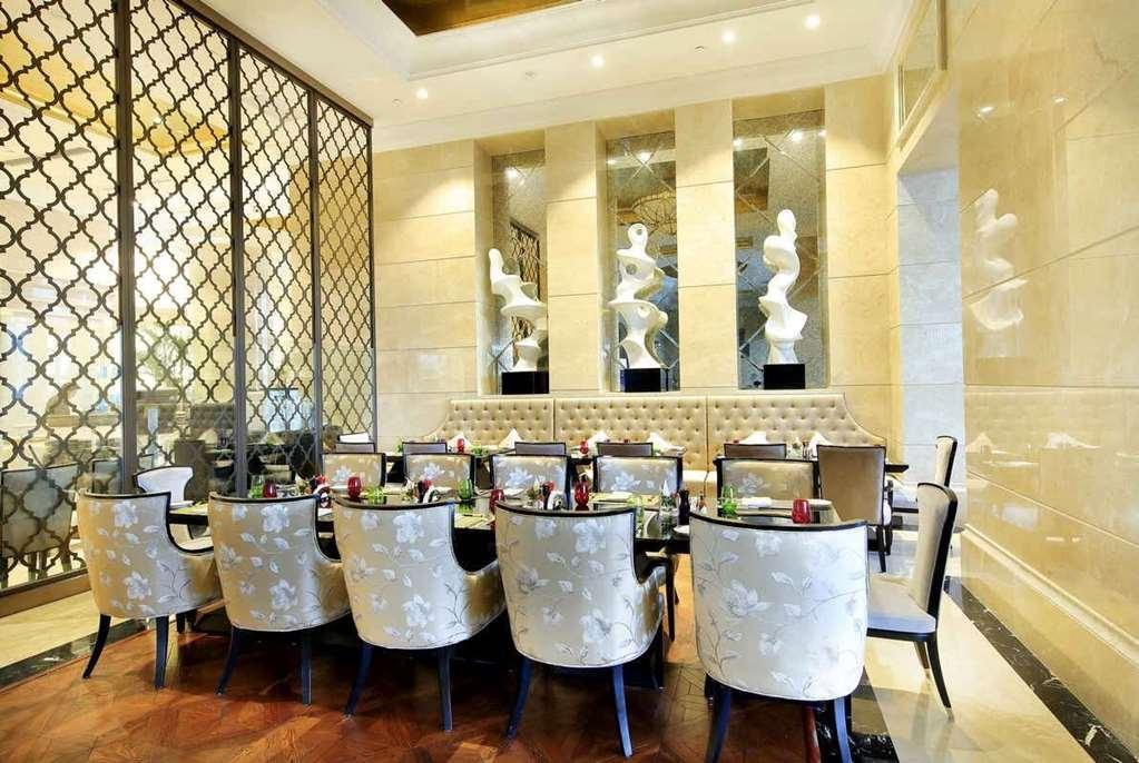 Wyndham Grand Xiamen Haicang Restoran foto