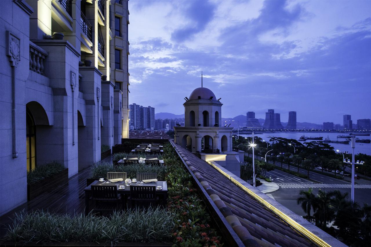 Wyndham Grand Xiamen Haicang Bagian luar foto