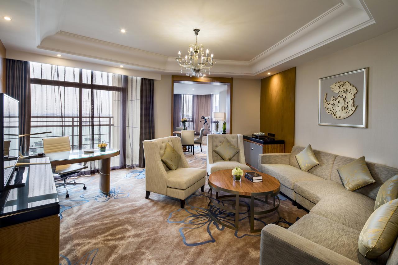 Wyndham Grand Xiamen Haicang Bagian luar foto
